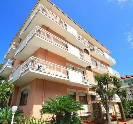 Emanuel Apartman Diano Marina